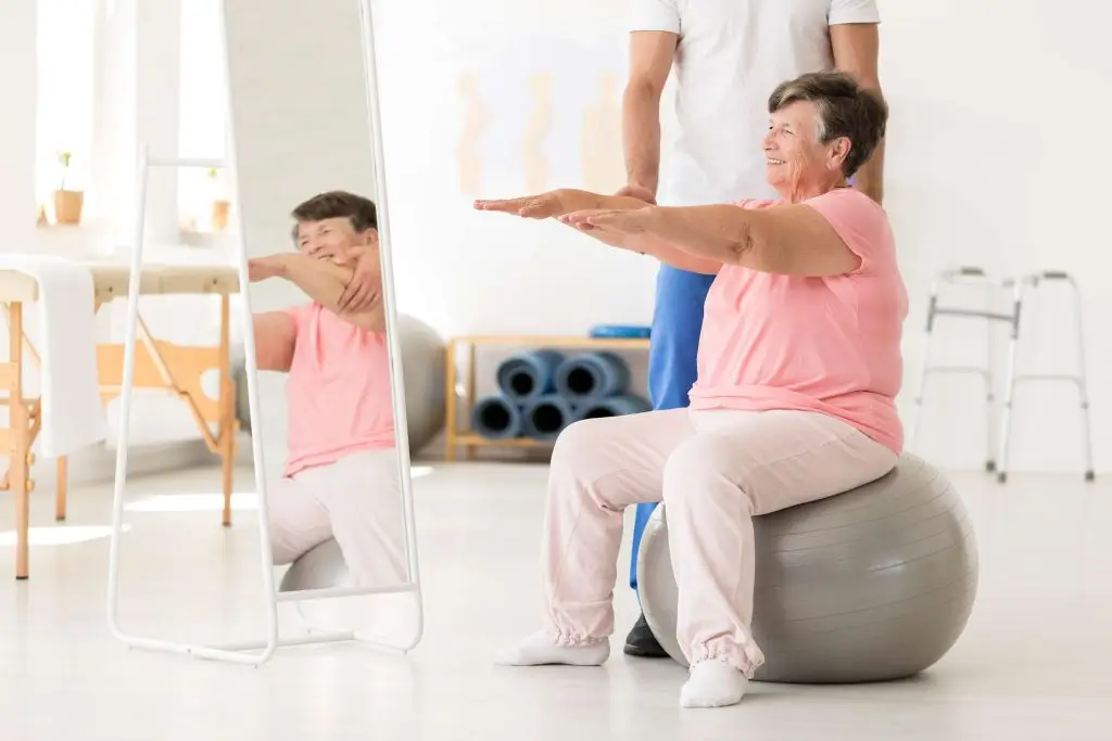 The benefits of treating arthritis with physical therapy in Grand Rapids, MI shutterstock 1066144667 arthritis physical therapy grand rapids
