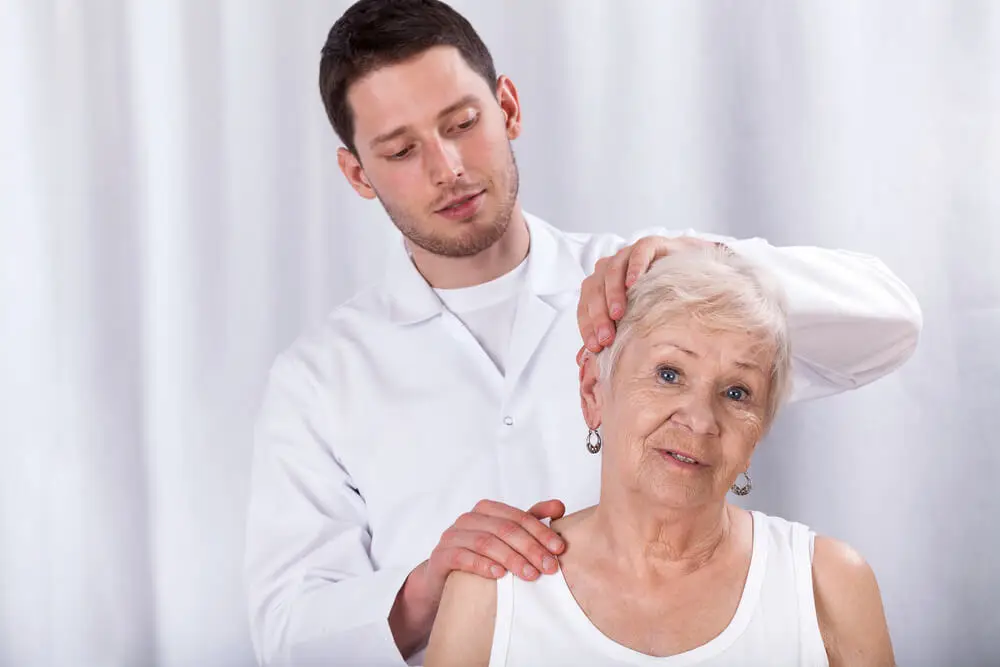 How physical therapists can treat a pinched nerve in your neck