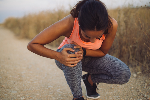 What does it mean if I have a loud pop in the knee followed by pain? shutterstock 512055268 loud pop in knee followed by pain