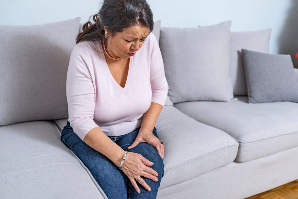 Six factors that can lead to nerve pain in the knee shutterstock 1279915321 nerve pain in knee