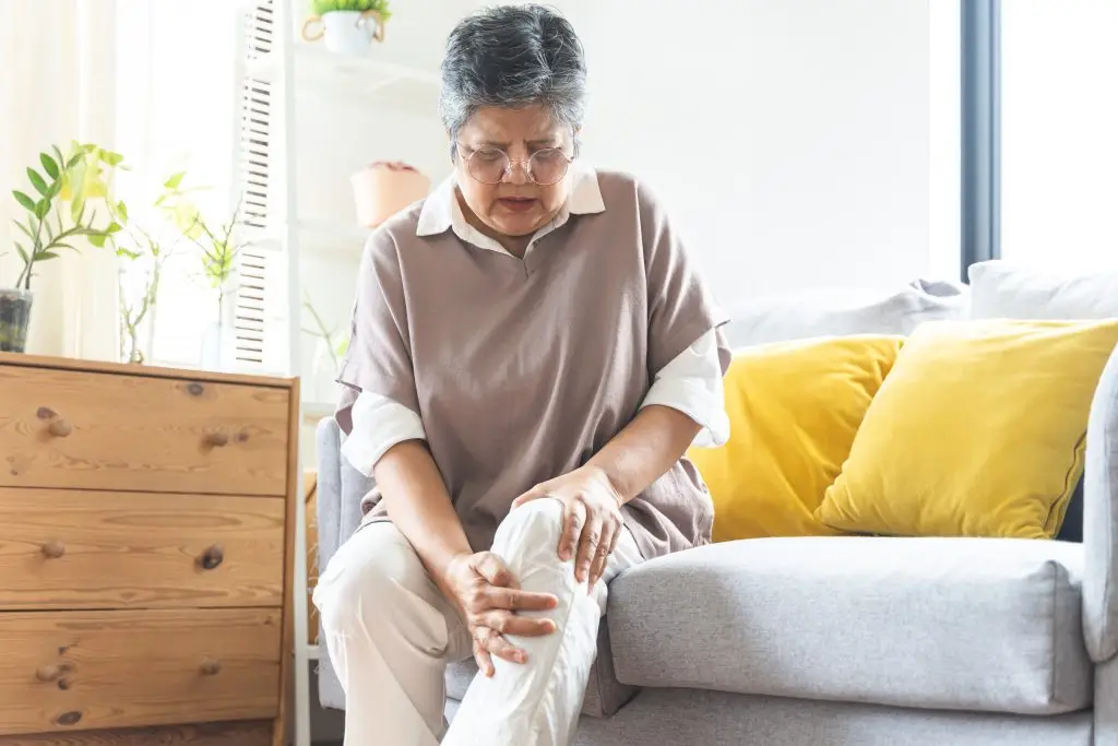 can you develop knee problems from sitting too much? knee pain