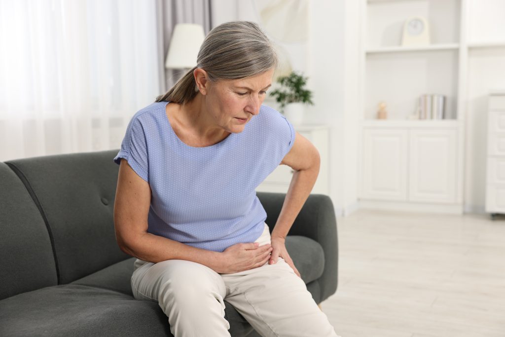 can fibromyalgia cause hip pain? hip pain